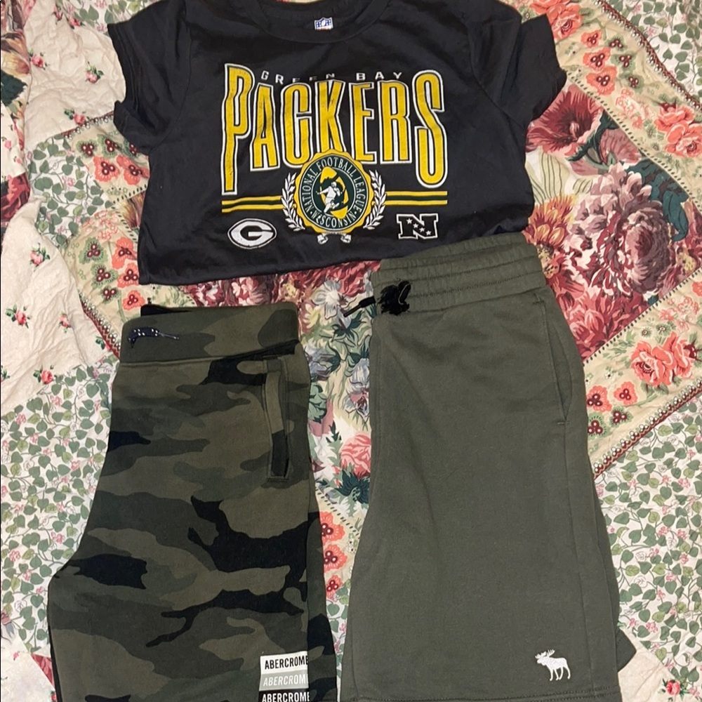 Abercrombie & Fitch Kids Green, Camo Shorts and tee